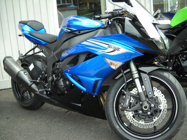 Used 2011 KAWASAKI ZX6R for sale.