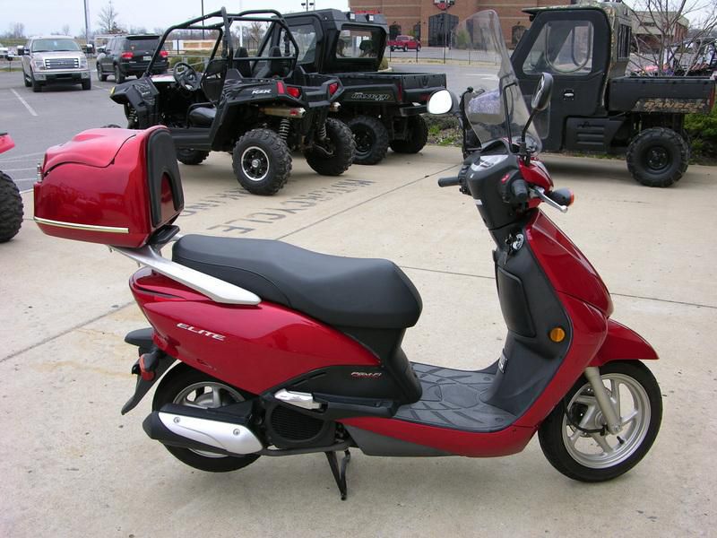 2010 honda elite 110  scooter 