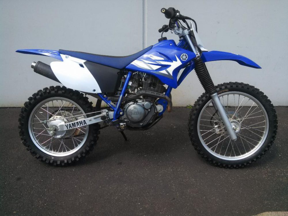 2005 Yamaha TT-R230 Dirt Bike 