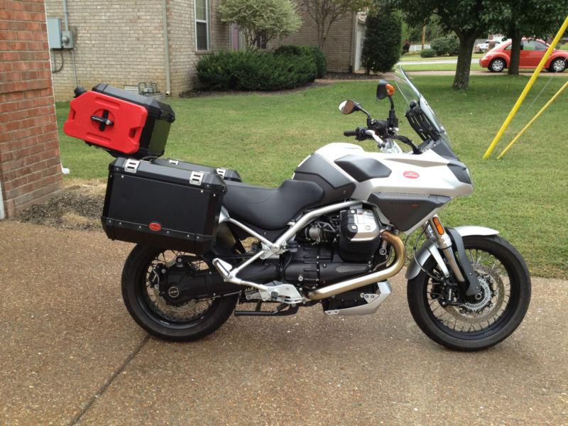 2010 moto guzzi stelvio 2,000 miles, silver, perfect, panniers, top box 1st svc