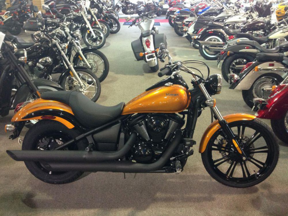 2012 kawasaki vulcan 900 custom  cruiser 