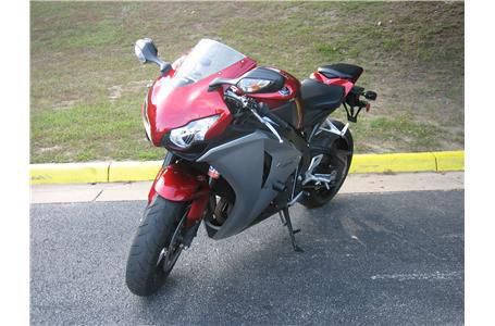 2008 Honda CBR1000RR Sportbike 