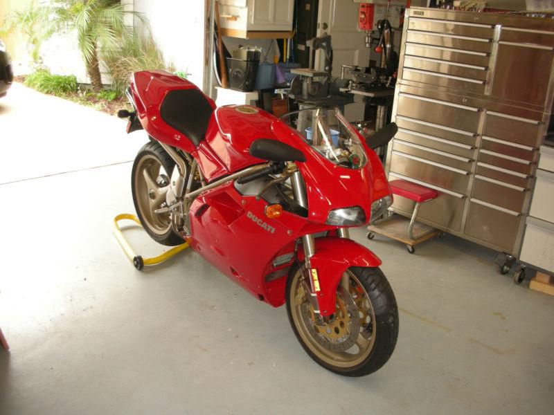1998 748 Ducati