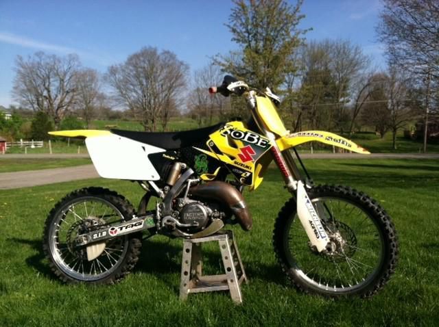 2001 Suzuki Rm125 Dirt Bike 