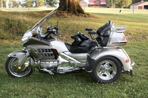 2002 honda gold wing