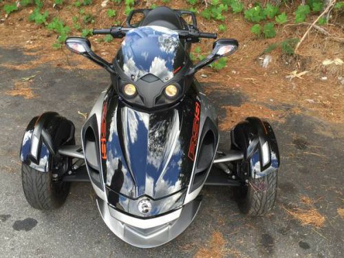 2013 can-am spyder rs-s se5