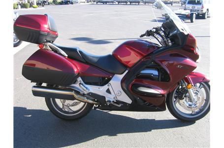 2005 honda st1300  sport touring 