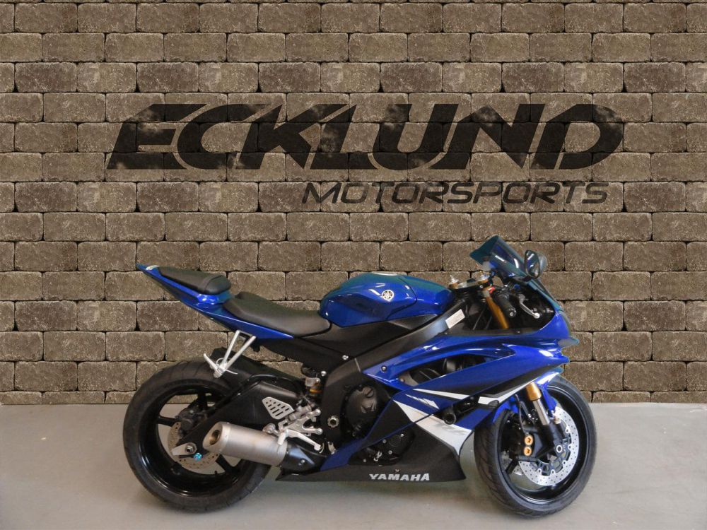 2008 Yamaha YZF-R6 Sportbike 