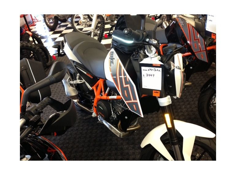 2013 KTM DUKE 690 