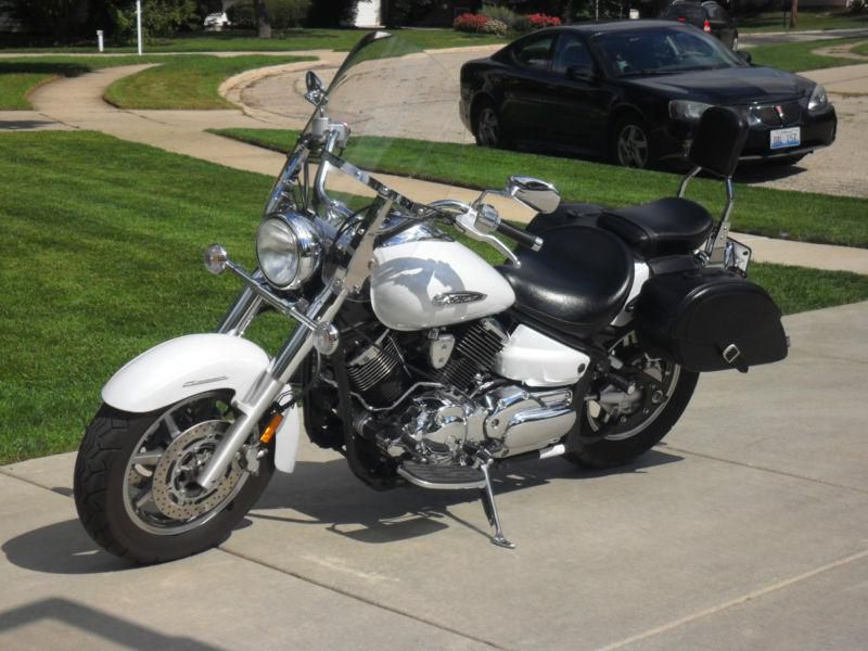 2008 yamaha v-star, classic. as is: seldom used, like new.