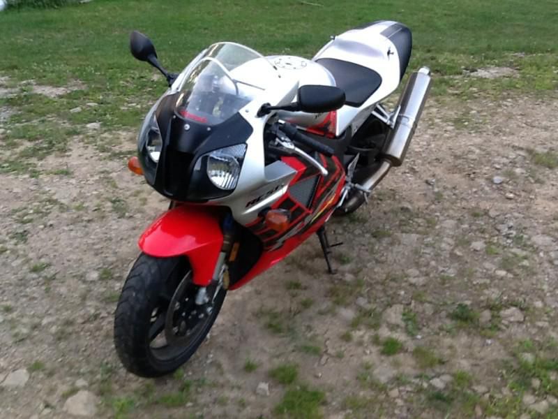 Honda RVT1000R RC51 V-Twin for sale on 2040-motos