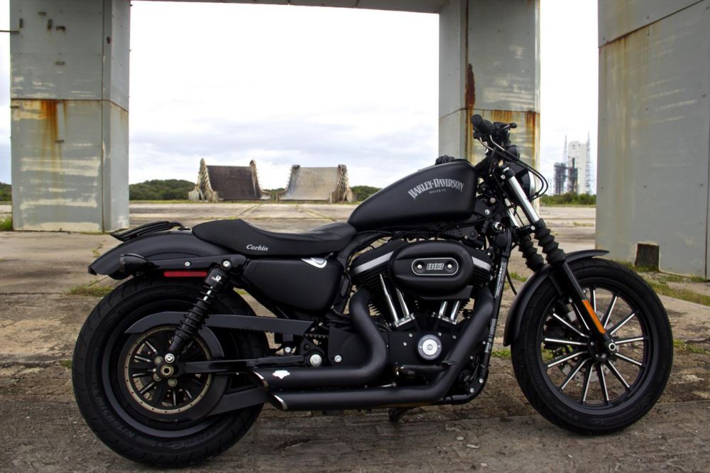 2013 Harley-Davidson Sportster 883 IRON Cruiser 