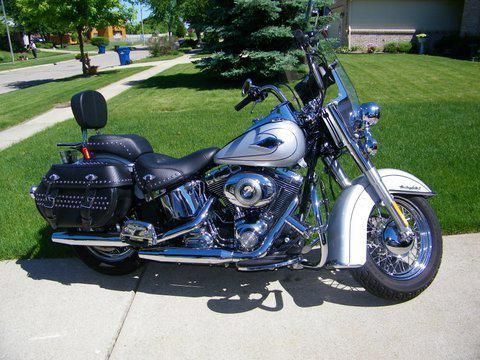 2010 harley davidson heritage softail classic flstc( 2482 low miles!!!!)