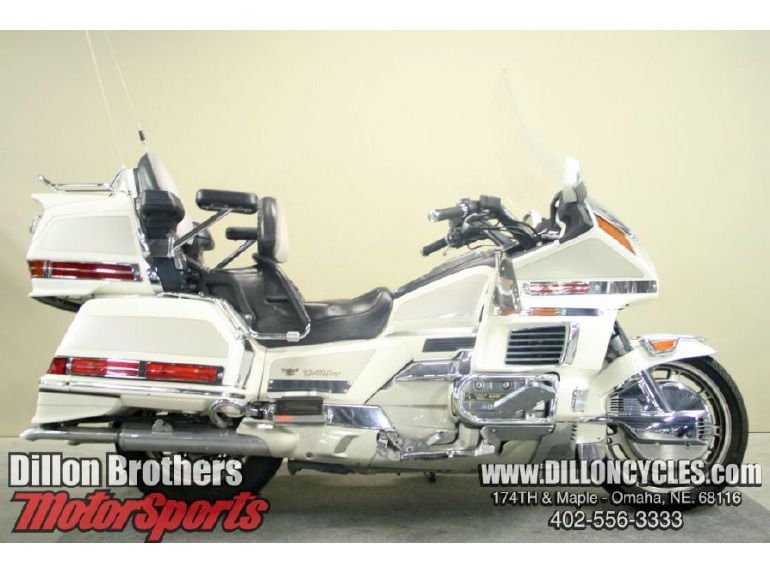 1996 honda gl1500 - gold wing - white 