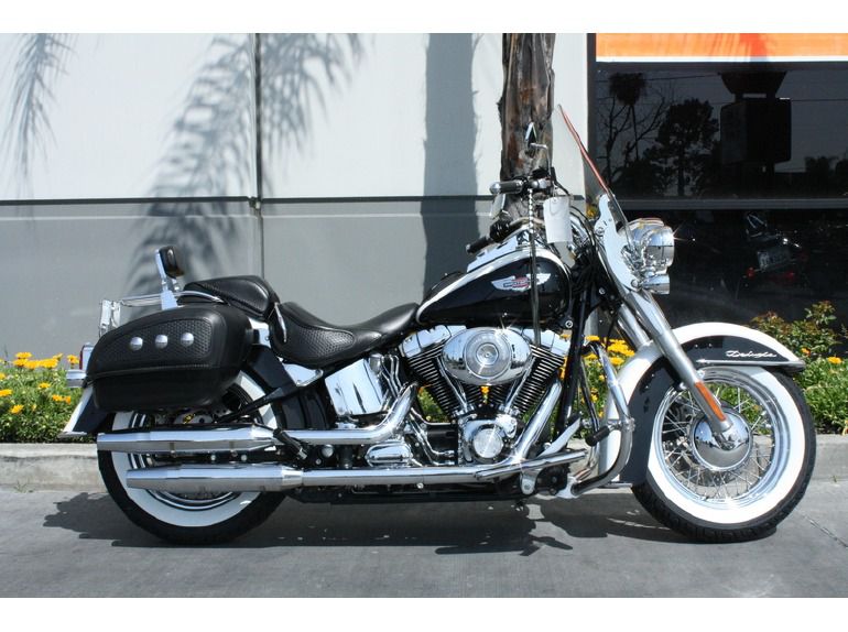 2005 Harley-Davidson FLSTNI - Softail Deluxe 