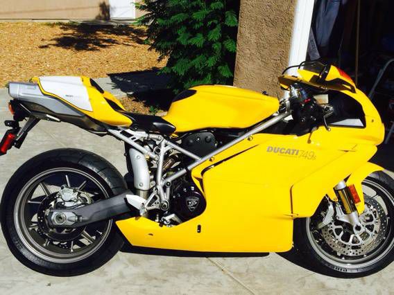 2004 ducati 749s inmaculate!! low 6k miles! must sell!