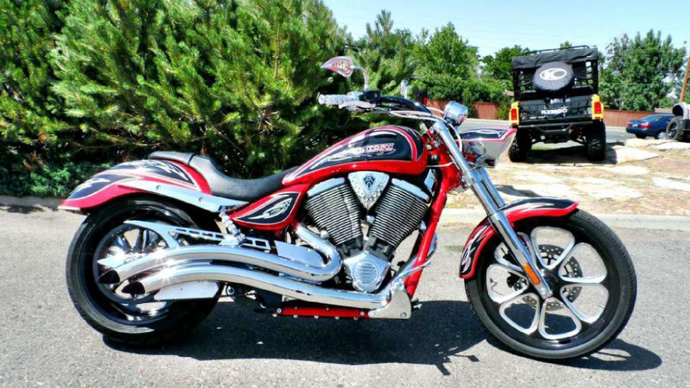 2010 Victory Cory Ness Jackpot Cruiser 