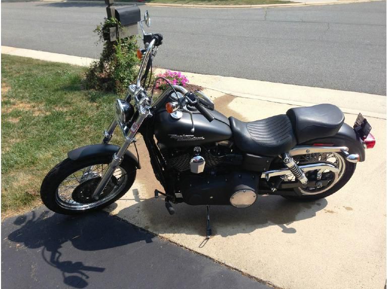 2008 Harley-Davidson Dyna Street Bob Cruiser 