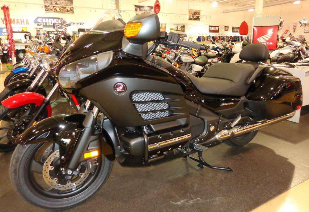 2013 honda gold wing f6b deluxe  touring 