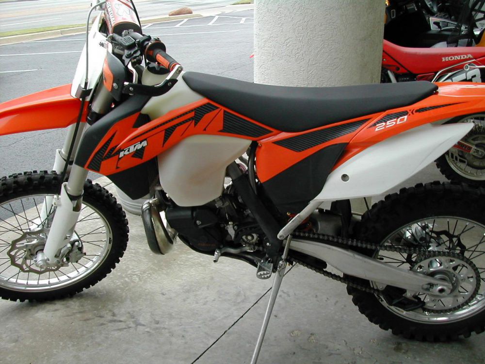 2013 ktm 250 xc  dirt bike 