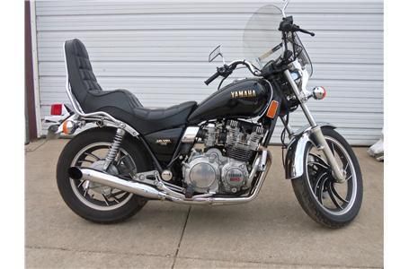 1982 yamaha maxima 650  cruiser 