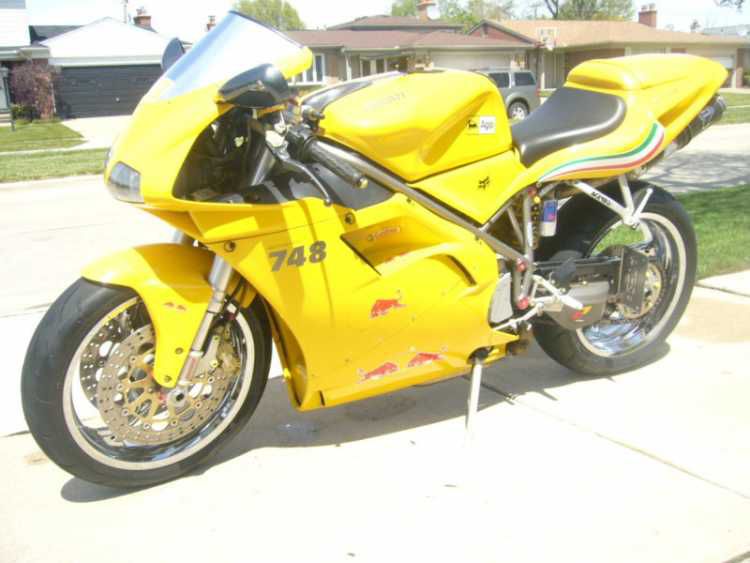 2001 ducati 748 superbike