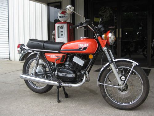 1975 Yamaha RD350