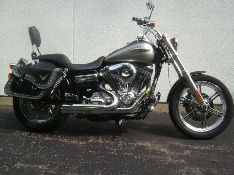 Want a deal ???   09 superglide custom-loaded with chrome