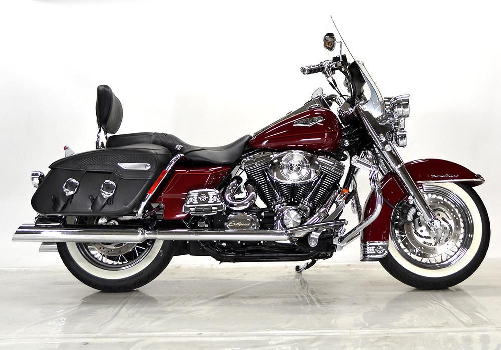 2006 Harley-Davidson Road King Classic FLHRC Touring 