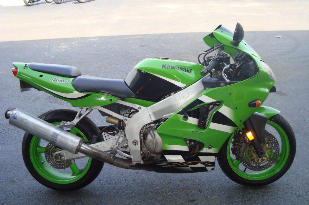 2002 kawasaki ninja zx-6r  sportbike 