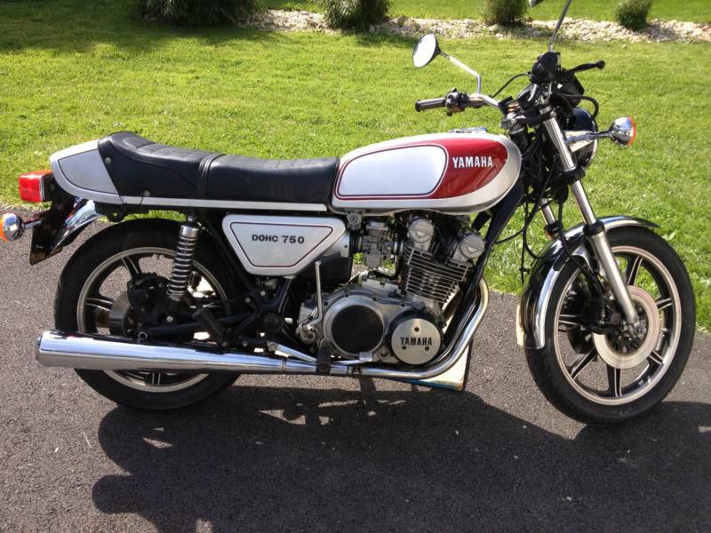 Yamaha 750xs triple