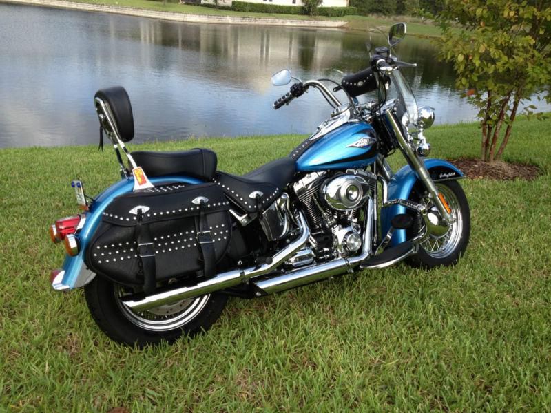 2011 harley-davidson flstc heritage softail classic pearl blue/black 6 speed