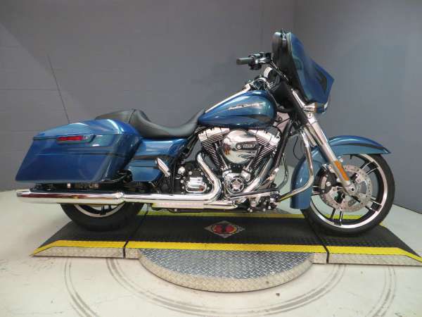 2014 harley-davidson flhx street glide