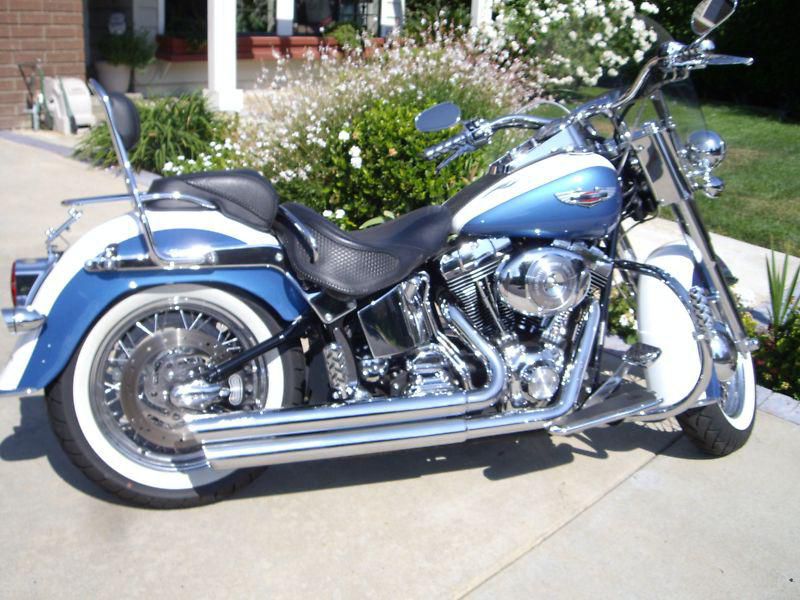 2005 Harley Davidson Deluxe FLSTNI