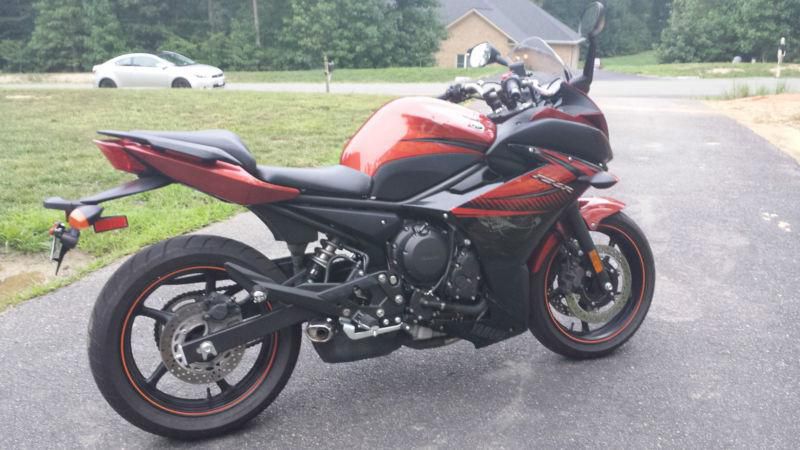 2011 Yamaha FZ6R