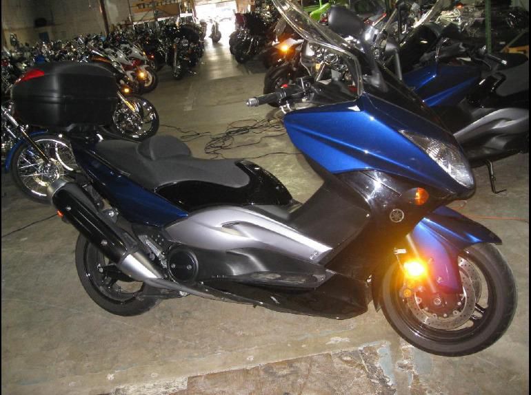 2009 yamaha tmax  scooter 