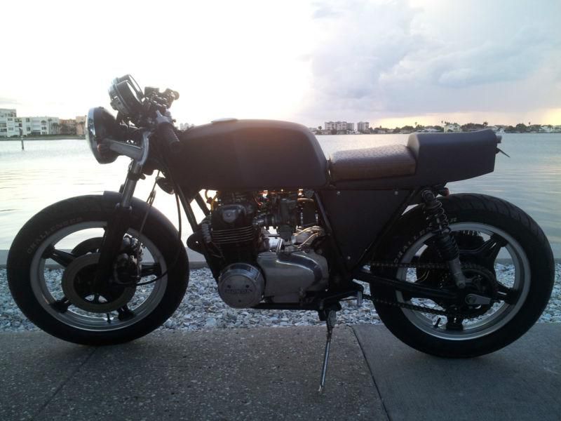 Honda super sport cb 550 cafe racer