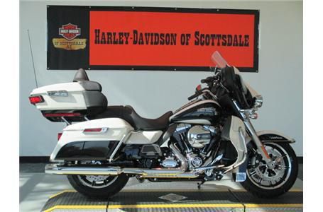 2014 Harley-Davidson FLHTCU Touring 