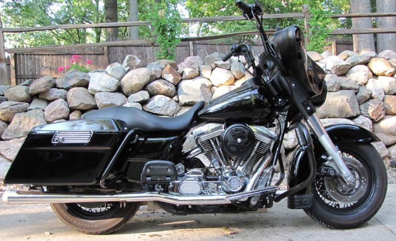 Custom harley bagger-all black-24k mi-ya gotta see this one!