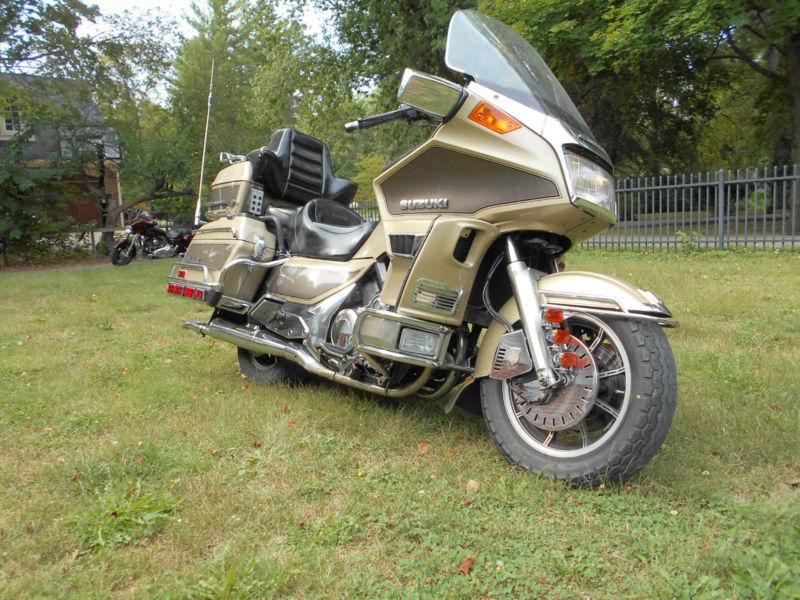 ***immaculate*** 1986 suzuki cavalcade lx 1400 perfect paint,zero rust!!