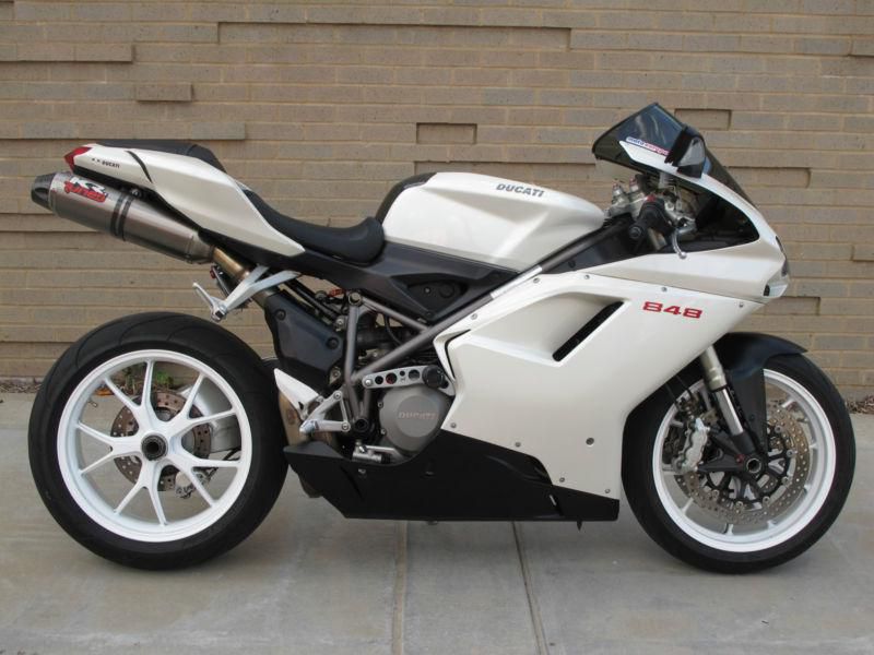 2008 Ducati 848 Superbike Hard to find Pearl white KR exhaust Adult owned!