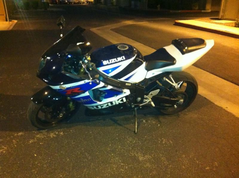 2003 suzuki gsx-r 1000 sportbike 