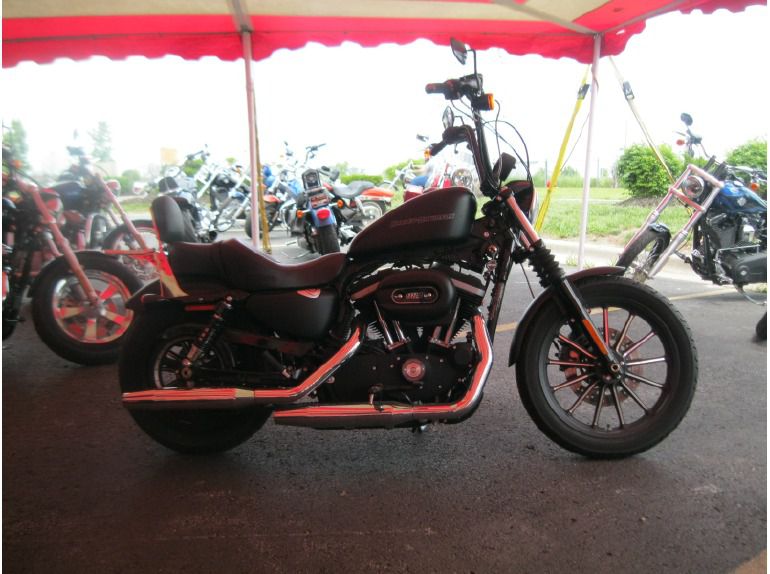 2011 Harley-Davidson 883 Iron XL883N 