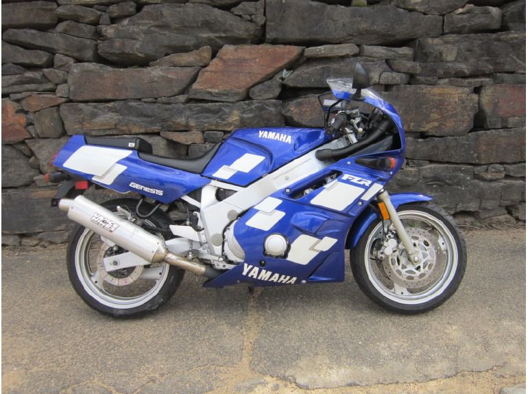 1997 Yamaha FZR 600 