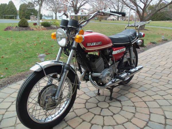 1972 Suzuki T250 Barn Find Street bike