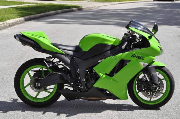 2008 kawasaki zx6r (super clean) ***