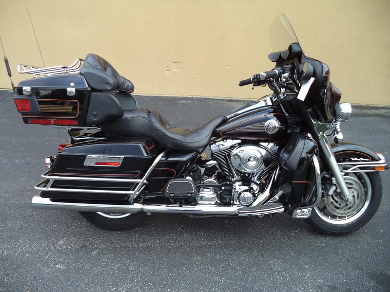 2002 Harley-Davidson FLHTC-UI Touring 