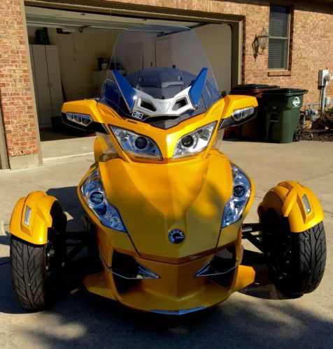 2013 can-am rt