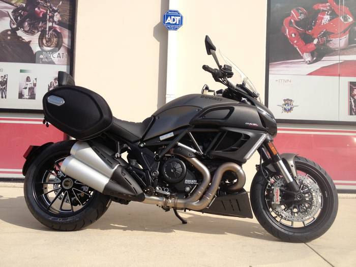 2014 Ducati DIAVEL STRADA