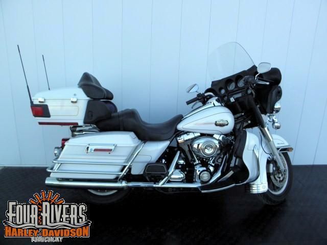 2008 Harley-Davidson FLHTCU - Ultra Classic Electra Glide Touring 
